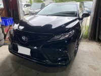 トヨタGRカムリにお乗りのYさま  GR純正リップスポイラーの割れ修理でご来店♪