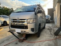 働く車トヨタハイエース  本格的な降雪前に早めの交換でご来店♪