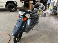 ヤマハ チャンプ 50ccスクーター  イタズラされてしまったカウル修理のご依頼です♪