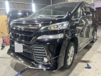 トヨタ30ヴェルファイア  今年ラストかな？滑り込みてタイヤ交換でご来店♪