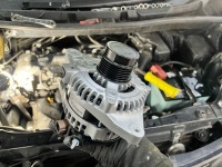 Sさまのお仕事社用車トヨタヴォクシー  チェックランプ点灯でご来店！オルタネーターブローの為リビルト新品交換です♪