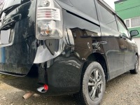 トヨタ75ヴォクシー   リサイクル品を使って事故修理完了♪