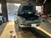 新年早々ご来店の光岡マーチリッツのYくん 毎度のオイル交換のご依頼です♪