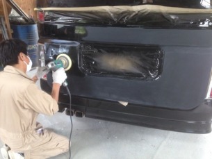 車板金修理の流れについて　STEP6「磨き」