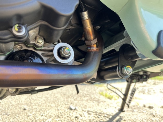 ベスパGTS150のZARDマフラーがボディに当たる！延長ステー製作