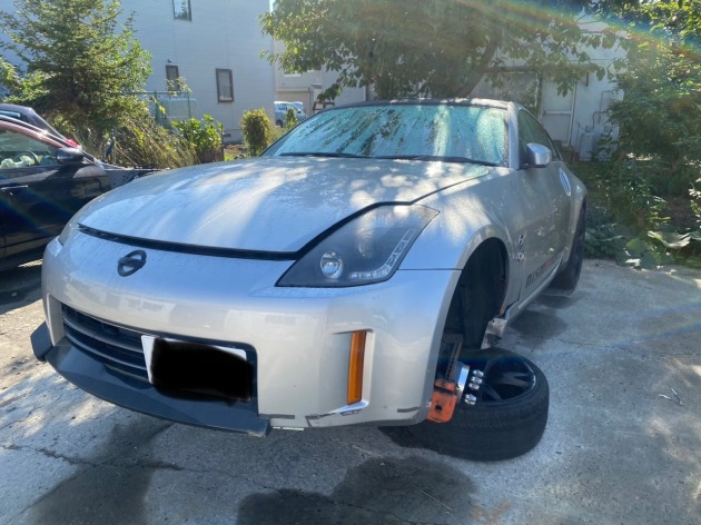 Z33フェアレディZのナックル折れ！中古パーツに一式交換修理