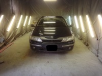 ルノーラグナ 駐車場での当て逃げ被害！運転席ドアの大きな凹み板金修理！