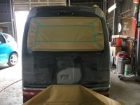 ダイハツアトレーワゴン リヤゲート各部錆とへこみを板金塗装修理！