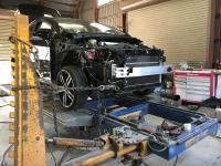 トヨタ30プリウス 板金屋さんより骨格修正の施工依頼です！