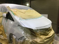 20アルファード 作業終盤！骨格交換終えて外板パネル隣接無しのブロック塗装完了！