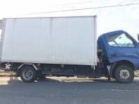 道路上でトラックのフレームが折れ走行不可に！故障車の引取りに♪