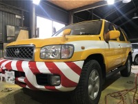 日産 テラノ 黄色と白ラインのパトロールカー製作施工完了♪