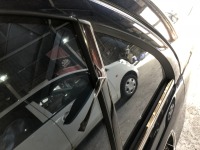 メルセデスベンツC240 追加でリヤドアの三角窓サッシをブラックで塗装‼︎