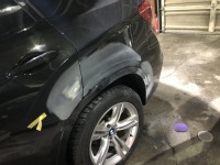 BMWX6の4パネルに亘る全体的に軽い擦り傷を分解作業無しで塗装修理