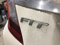 ホンダフィットサイドステップ凹みをお急ぎ板金塗装修理！翌日納車！