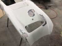 トヨタエスティマフロントバンパーの割れ・千切れ・変形修理！