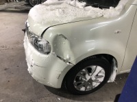 不意の接触事故による車修理のお力になりますのでご相談ください。