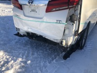 二次被害で追突されたトヨタアルファード30系の自動車保険修理