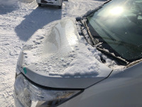 トヨタエスクァイアの落雪被害ボンネット凹みを自動車保険修理！