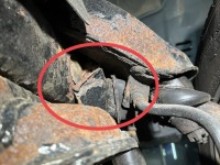 車検取得のため三菱デリカスペースギアのフレーム錆腐食を修理