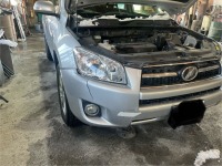 単独事故で損傷したRAV4フロント周りを車両保険使わず自費で修理