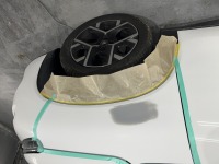 シトロエンC3エアクロスのフェンダー凹みを脱着作業無し板金塗装