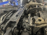 エンジンオイル漏れで駐車すると地面に跡がつく原因箇所探しご依頼