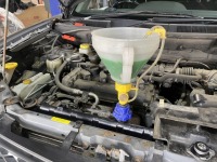 エクストレイルのクーラント液漏れ!社外新品ラジエーターに交換修理!