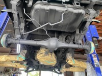 リフトアップ車ハイゼットジャンボの下回り防錆グラビテックス施工