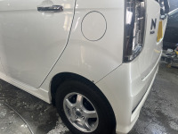 N-WGNの左リヤフェンダー点サビ(針穴状の腐食穴)を板金塗装修理