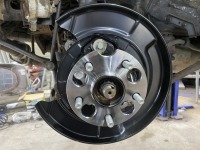 ハリアーのリア足回りからの異音発生でハブアッセンブリー交換整備