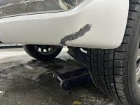 ランクル300装着モデリスタフロントスポイラーの割れ(部分塗装)修理