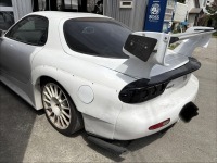 RX-7に持ち込みでRE雨宮GTスポイラー塗装取付＆リアフィニッシャーカバー取付