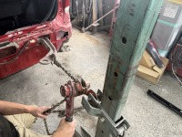 エスティマのリア周り交換レベル損傷を限られた自費予算の中で対応