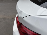 BMW420iグランクーペのトランク大きめ凹みを引き出し板金塗装修理
