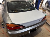 S15シルビアの持ち込みトランクフード/リアウイング交換修理＆リアフェンダー板金塗装