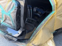ロッキーのフロントバンパー傷を脱着無し/部分塗装で費用抑えた修理