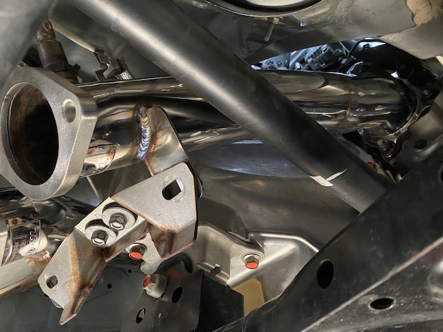 R35 GT-R GReddy サーキットスペックフロントパイプ取り付け
