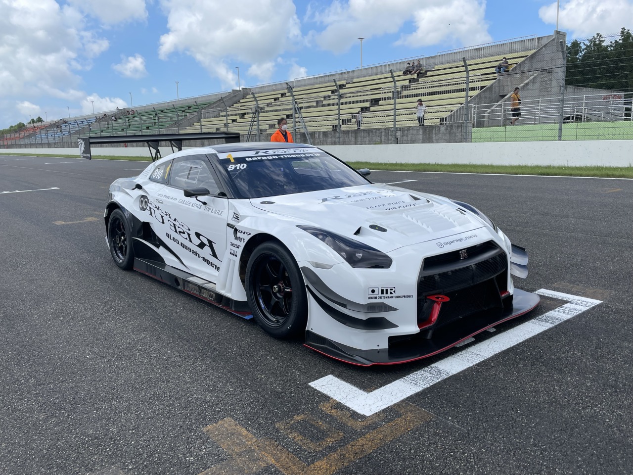 【中古】 Rise Up チューニングショップ/中古車販売 GT専門店 札幌のガレージ
