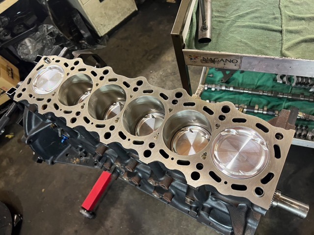 オールド-エンジンサービス-各種エンジン制作競技用含む L-20260129-7034.JPG