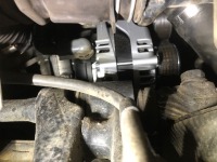 ハイエース KDH205V リビルトダイナモ 交換！