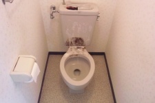 トイレに　パナソニックウォシュレット取り付け！