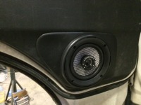 ハイエースのドアスピーカー交換