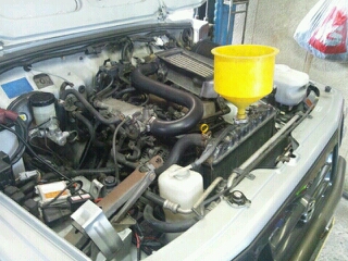スズキ ジムニーja22 エンジン載せ換え作業 ソーダファクトリー メカ100ブログ Do Blog ドゥブログ