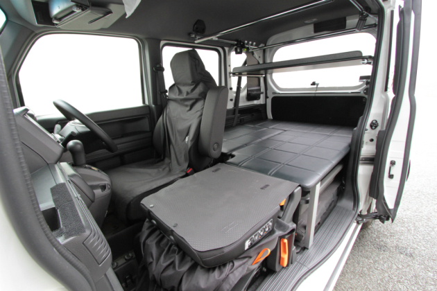 N Vanで車中泊できる フルオーダーベッド製作 トランポ ハイエース他 内装設計 カスタム施工 製造販売 オグショー Do Blog ドゥブログ