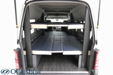 NV350キャラバンハイルーフ車ワイドボディ：両側2段ベッド完備!!キャンピング車