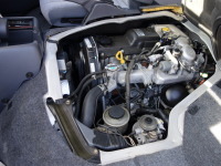 1KZディーゼルターボエンジン ： 中古車「100系ハイエース スーパーロング特装車」