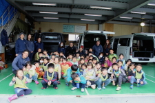 小学生の職場見学!子供たちに車の楽しさを知ってもらおう!