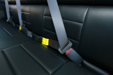 3点式シートベルト装備でチャイルドシート固定も安心！