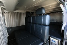 NV350キャラバンで車中泊！遮光カーテンで安心プライベート空間を！